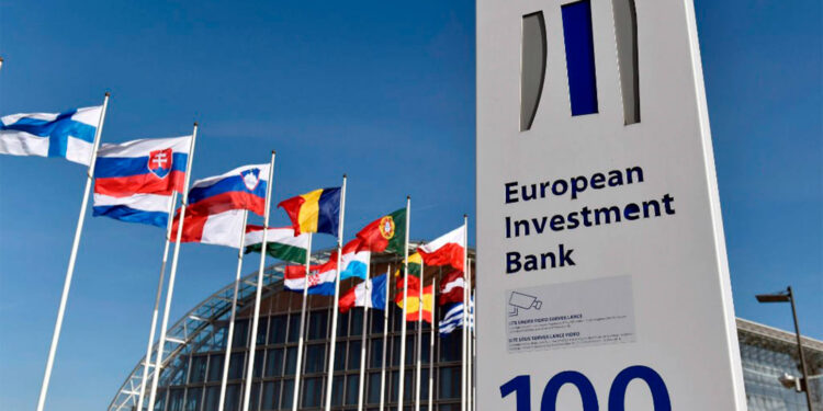 Banco Europeu empresta R$ 1,5 bi para energia solar no Brasil