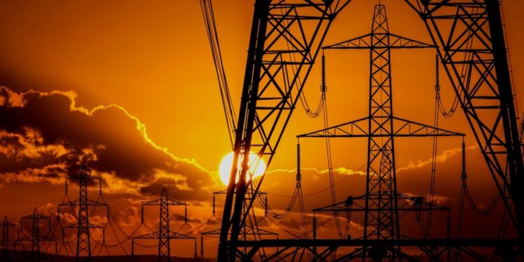 Com investimentos de R$21,7 bilhões, Aneel aprova edital do maior leilão de transmissão