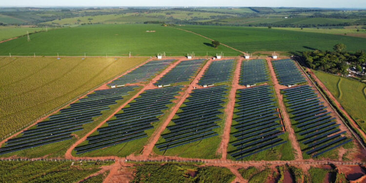 Vivo e Helexia Brasil inauguram três usinas solares com 18MW no Paraná