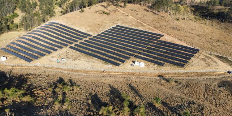 Usinas solares centralizadas ultrapassam 5% da matriz elétrica brasileira