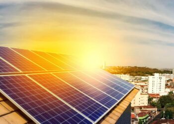 Geração de energia solar cresce 45% na primeira quinzena de outubro