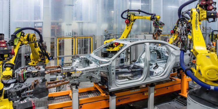 Os desafios do carro elétrico no Brasil em 2024 com o imposto de importação