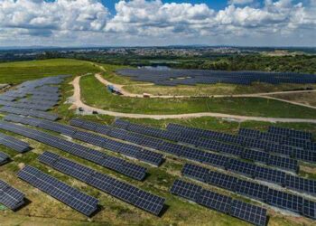 Pirâmide Solar de Curitiba bate recorde na geração de energia fotovoltaica