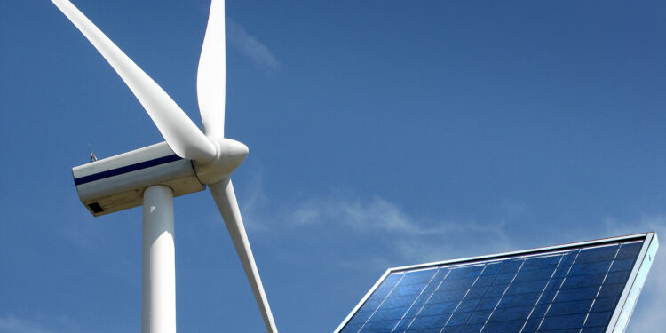 Início da tributação sobre painéis solares (10,8%) importados e turbinas eólicas já começou