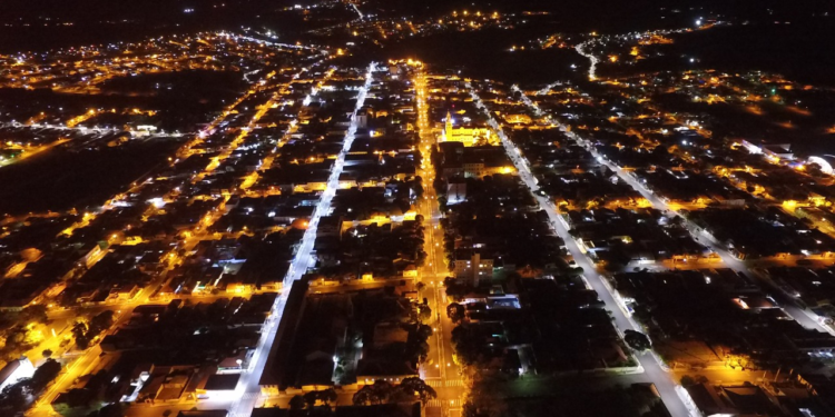 Com lâmpadas LED e usina solar, WNI realiza modernização de 2.500 pontos de iluminação pública no Paraná