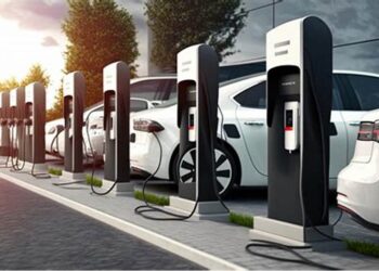 Brasil chega a marca de 10 mil eletropostos e 120 mil carros elétricos vendidos no Brasil